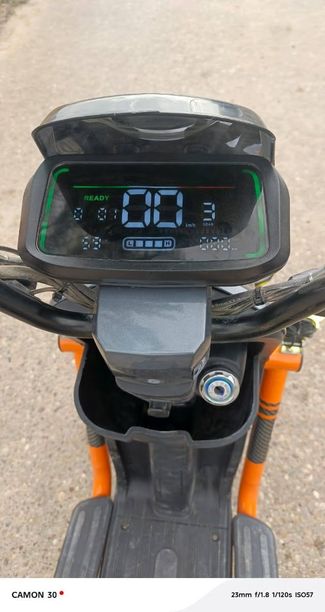 ماطور شحن H900 للبيع مستخدم شي قليل السعر 425 وبي مجال ***********
