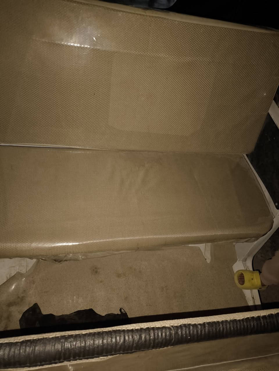 تكتك بياجو مديل 18 محوره مكينه ستوته للبيع نقص ورقتين يعني 4 اوراق عندي وبيهن رقم الشاصي مكاني الديوانيه قظاء عفك رايده ب مليون وميه ومجاله قليل *********** الرقم بي واتساب
