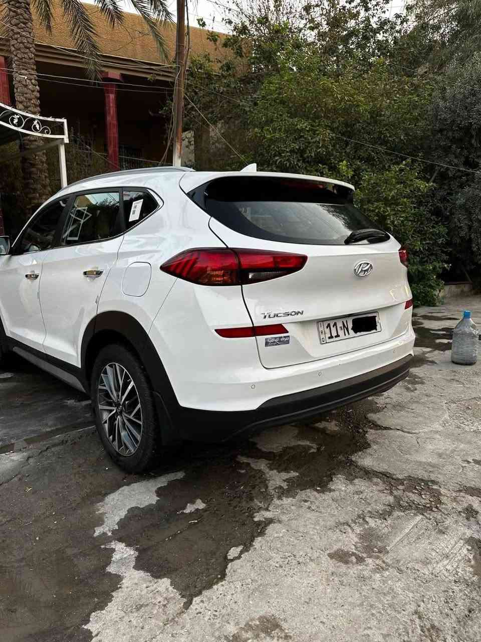 السلام عليكم
توسان 2021 للبيع
وارد خليجي 
رقم بغداد الدولي الجديد
ماشيه 60 ألف
مكفوله من الصبغ والتبديل 

المواصفات:-
✅محرك2000 دوش
✅حساسات أماميه وخلفية
✅أريل نفكيشن
✅شاشه Apple car play
✅2 مقاعد كهرباء
✅بصمه تشغيل+أبواب
✅خمس عدسات
✅لد نهاري-حاجب نهاري
✅كشنات جلد
✅مري شفط واشاير بلمري
✅تبريد قطعتين
✅يدات نيكل
✅3 وضعيات قياده
✅شاحن وايرليس

السعر (218)ورقة 
يعني دفترين و18ورقة
مكان السياره:بغداد-الزعفرانية 
للاتصال ***********
