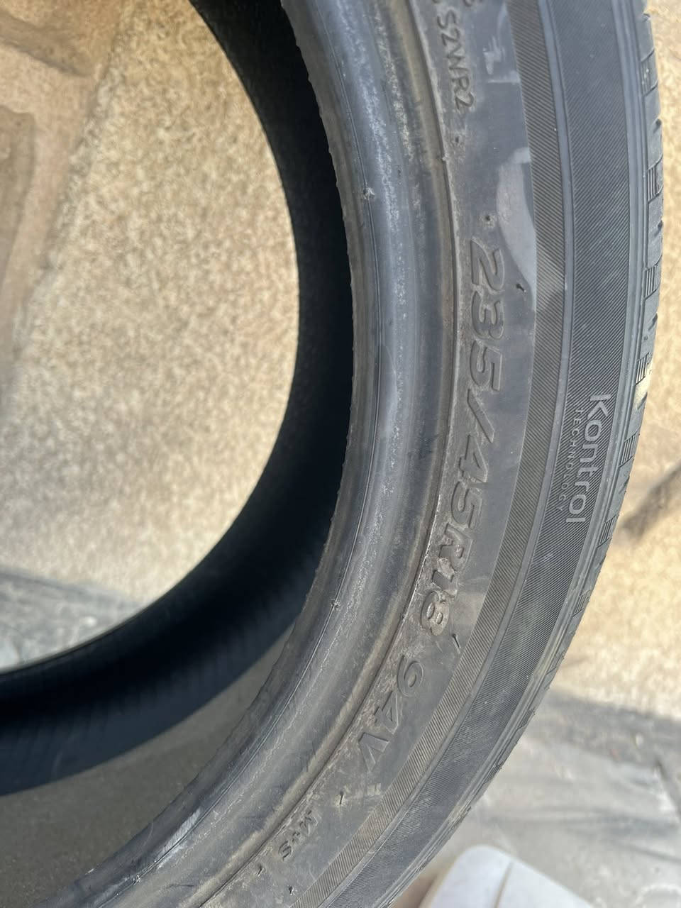 تاير تسلا اصلي للبيع
***********
