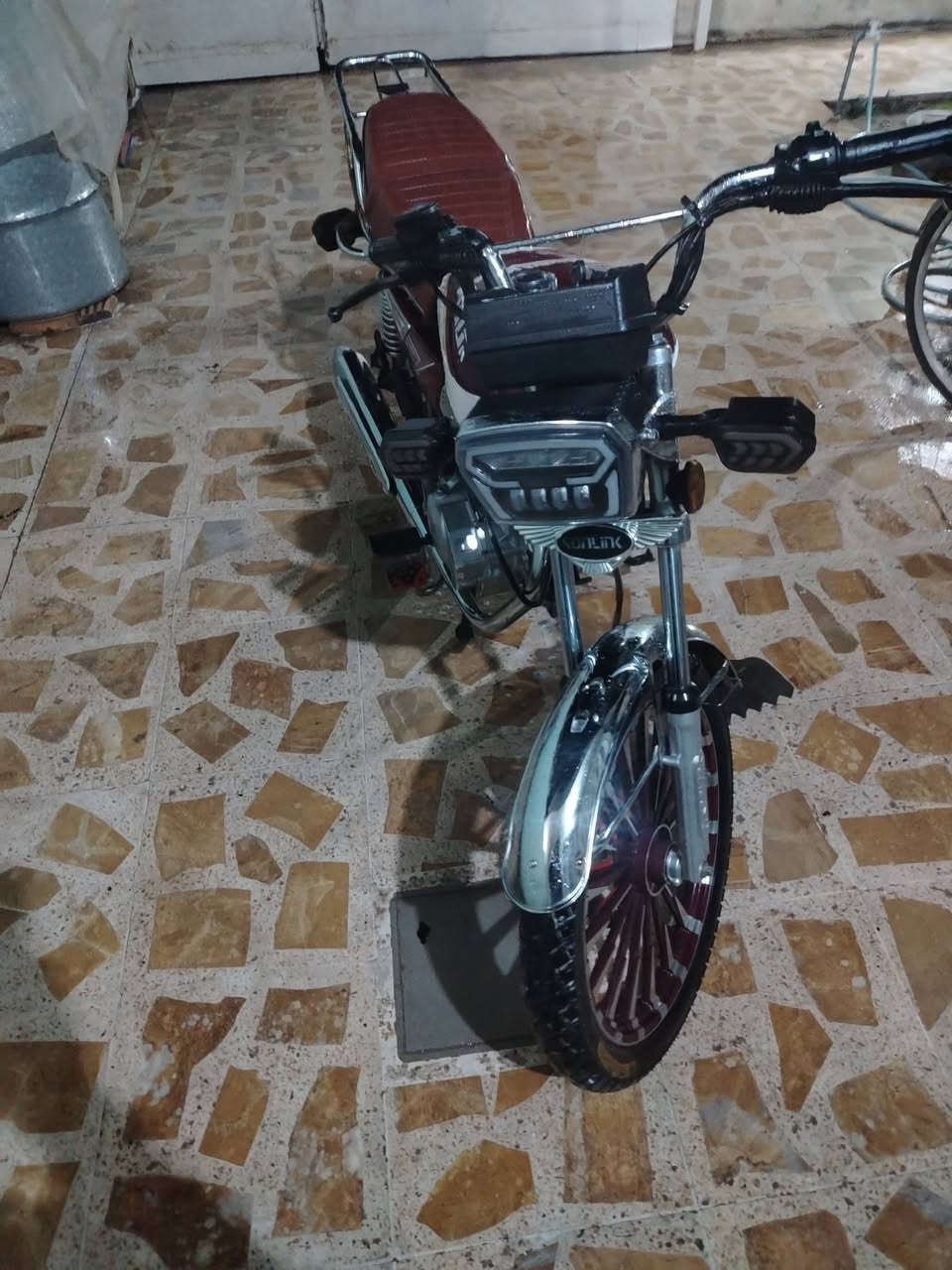 السلام عليكم  درجه 24 محدث 25 درجه كلهه شغاله منفيس موجود السعر مناسب مستعجل عل بيعته الرقم ***********
