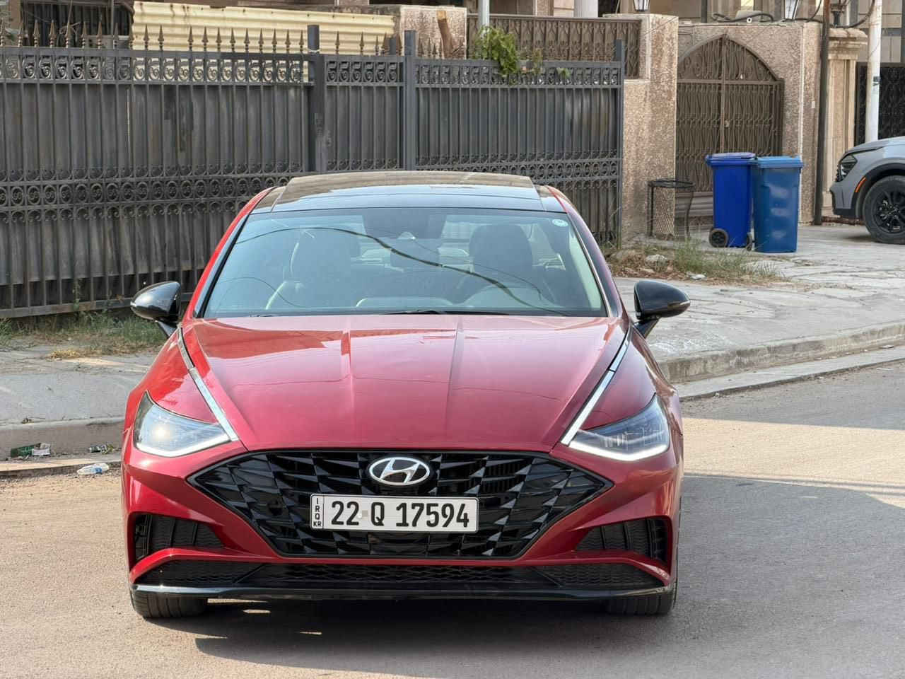 للبيع هيونداي سوناتا موديل 2023 فول
رقم اربيل ترقيم جديد 
السيارة وارد امريكي بيها صبغ بنيد و صبغ بين باب الخلف وجاملغ شي بسيط

المواصفات : 
1 - بانورما 
2- لايتات ديناميكي 4 عدسات 
3- حساسات امامي خلفي 
4- رادار امامي خلفي جانبي 
5 - تدفئه كشنات
6- مكينه 1,600 تيربو 
7-كامرات خلفيه
8- كشنات كهرباء جلد 
9- لد انارة داخليه بلادي عدة اللوان 
10- تحكم ستيرن جهتين 
11- كروس سرعه + تحديد مسار والخروج عن المسار
12- تشغيل عن بعد 
13- تبريد خلفي 
14- مرايا وسطيه وجانبيه عاكسه للضوء 
15- حساس مطر 
16- سستم صوت بووس 
17-تبريد قطعتين 
18- ستيرن هيتر 
19-شاشه كبير ذكية +ابل كار بلي 
20- الصندوق ذكي يفتح عند الاقتراب منه 
21- شحن لا سلكي 

سعرها 182
مكاني بغداد الاسكان  
***********
