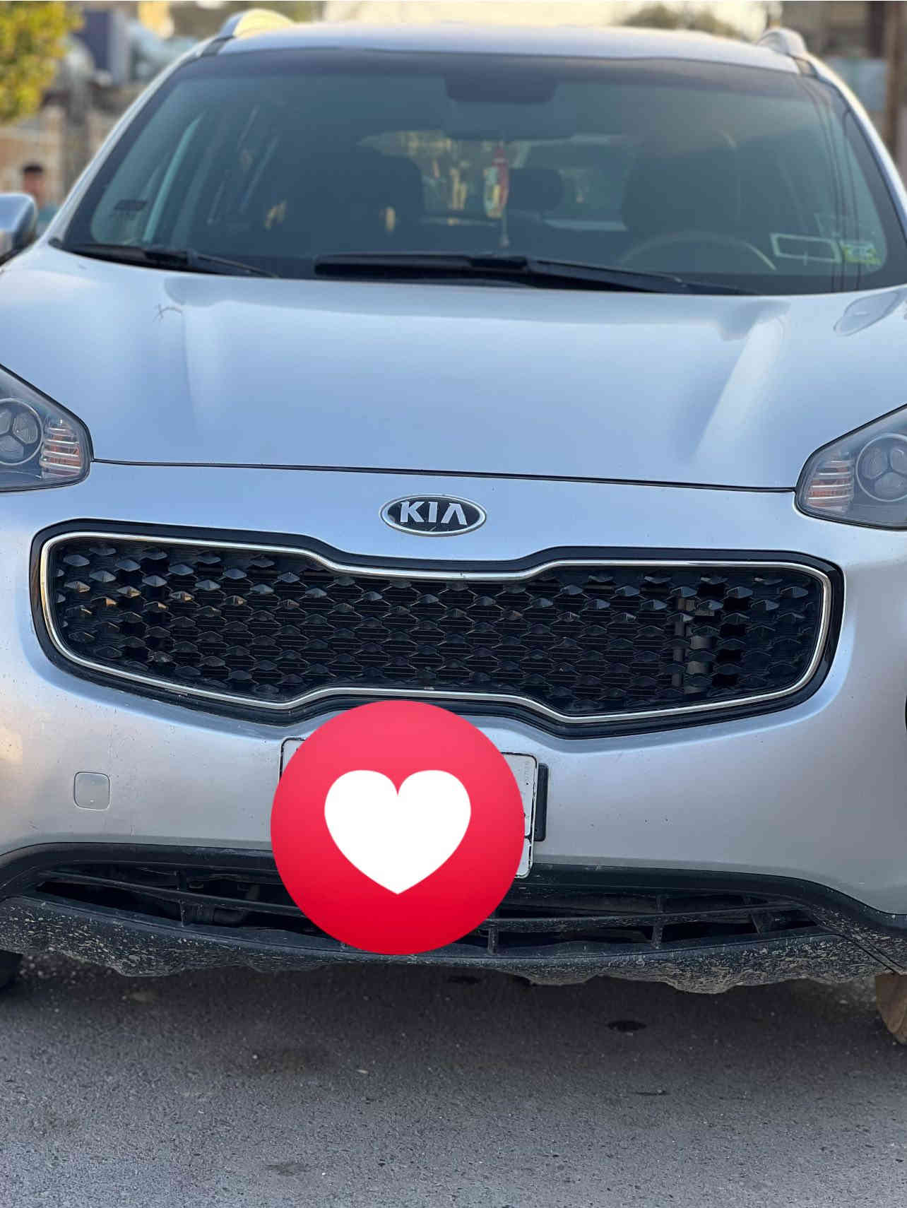 سلام عليكم كية سبورتج موديل 2018 وارد امريكي حادثة باب الصدر والباب الخلفي واحد امبدل  محرك 2400  رقم الماني مثنى مشروع وطني تحويل ثاني يوم مكاني بغداد حسينه المعامل رقم الهاتف *********** السعر 160وبيه مجال
