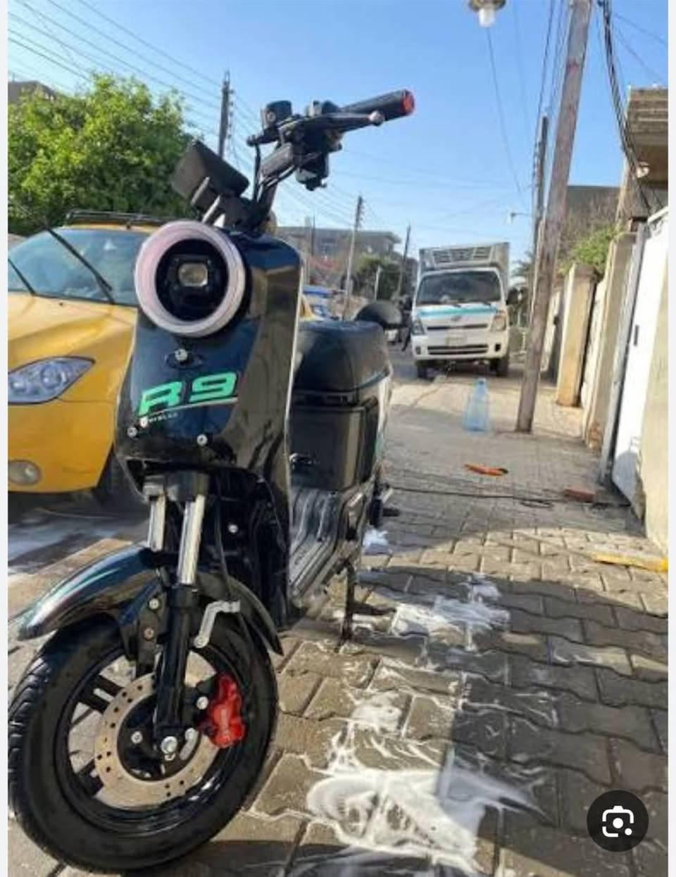 السلام عليكم دراجه شحن للبيع جديده كلش مستعمله فقط اربعه أيام ٦ بطاريه و٤ نمره ***********  السعر ٥٥٠
