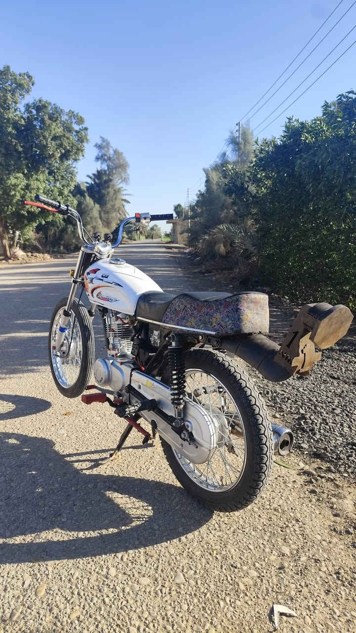 دراجه رابيدو للبيع مكفوله برغي ما مفتوح بيه تعمير جديد بس صالنصه قديمه طكت فلاتره وبدلته بهاي باقي سعر 800وبيه مجال حك جيه بس


**إذا كنت صاحب هذا الإعلان وتريد حذفه لأي سبب، رجاءا أرسل رسالة إلى الدعم الفني**