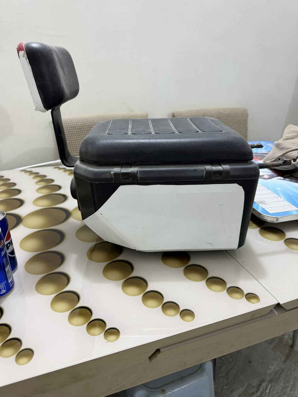 السلام عليكم✅

دراجة شحن من شركة هوندا✅

ياباني اصلي✅

بطاريات ليثيوم✅

السرعة(25)بالشاشة✅

وبالحقيقة(40)✅

شحن يطول (3) ايام✅

تمشيك (75)كيلو حقيقي✅

الدراجة ماصارلها هواي من طالعة من المعرض بعدها جديدة بالجيس✅

الملحقات كلها كاملة شاحنة ومقعد خلفي✅

السعر(850)وبيها مجال✅

العنوان:المسيب✅

رقم الهاتف:***********✅
