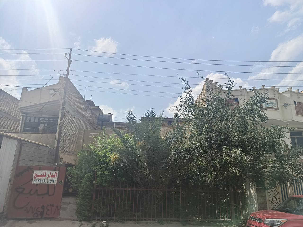 دار للبيع المساحة 200م طابوملك صرف حي البتول شارع ملعب ابواحمد الاتصال على الرقم 
*********** ماارد على التعليقات
