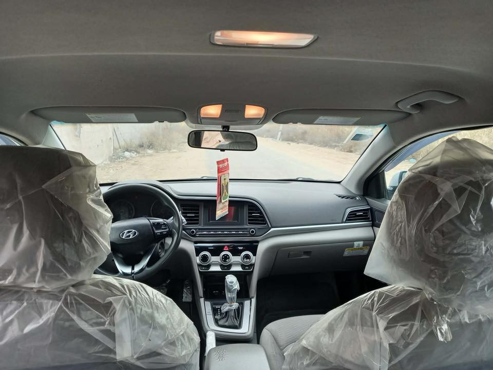 السلام عليكم للبيع هونداي النترا موديل ١٩ امريكي محرك ٢٠٠ دوش مواصفات نص فول بيها ٤ قطع رقم بغداد جديد 
تبريد حداديه تخم تاير ويل كله جديد كامره شاشه بلاد 
سونار موجود السعر ١٢٠ وبيه مجال مكاني كربلاء الحسينيه 
***********
