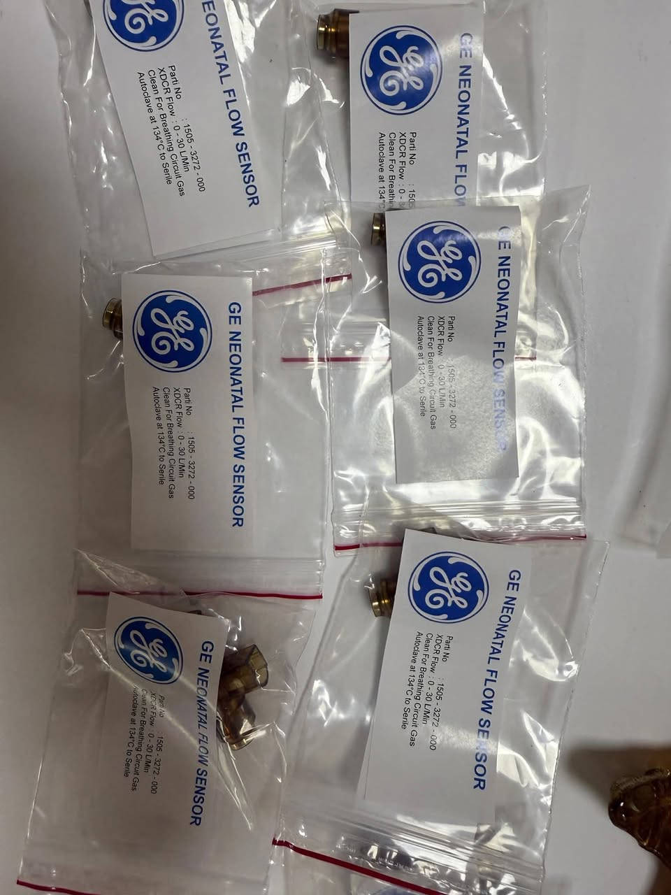 السلام عليكم ورحمة الله 
توفرت قطع غيار أجهزة فنتيليتر GE 
1- NEONATAL Flow sensor.
2- Expiration valve.

مدة التجهيز 3 أيام فقط 
الحجز والأستفسار مراسلة الصفحة 
او الأتصال بالرقم. 
***********

@highlight
