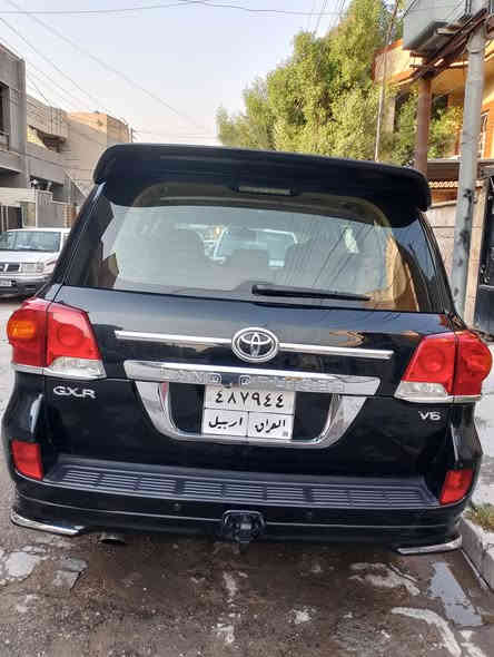 السلام عليكم للبيع لاند كروز موديل 2012 افطيم بيهة صبغ باب وشوية جاملغ بارد السيارة  جدديدة متعبانة مذب عليهة ربع ماشية 130 السعر 32 الف دولار مكاني بغداد السيدية ✅ الستفسار ***********
