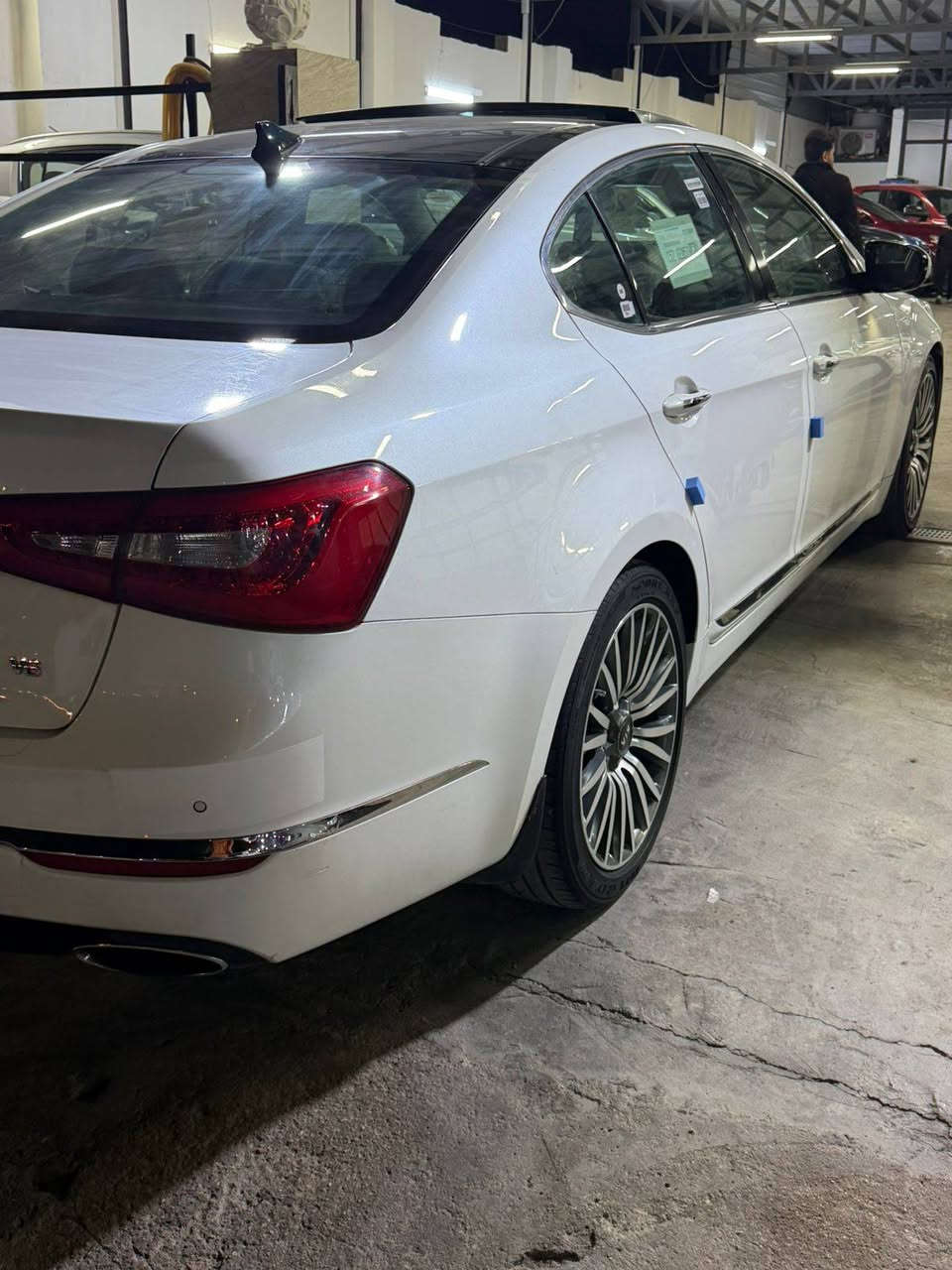 كادنزا 2014 امريكي فول موصفات السعر 145 وبيه مجال
***********
