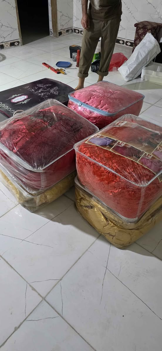نزلات عدد ٧ بعدهن جدد للبيع السعر ٢٠٠ وبيهن مجال العنوان ابو الخصيب شارع الابطاح قرب مدرسه العراق 
‎0785 777 9306 ابو الخصيب, البصرة
