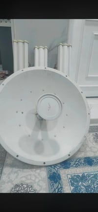 برج للبيع • ٦ سكاتر UBNT • بطارية وعاكس