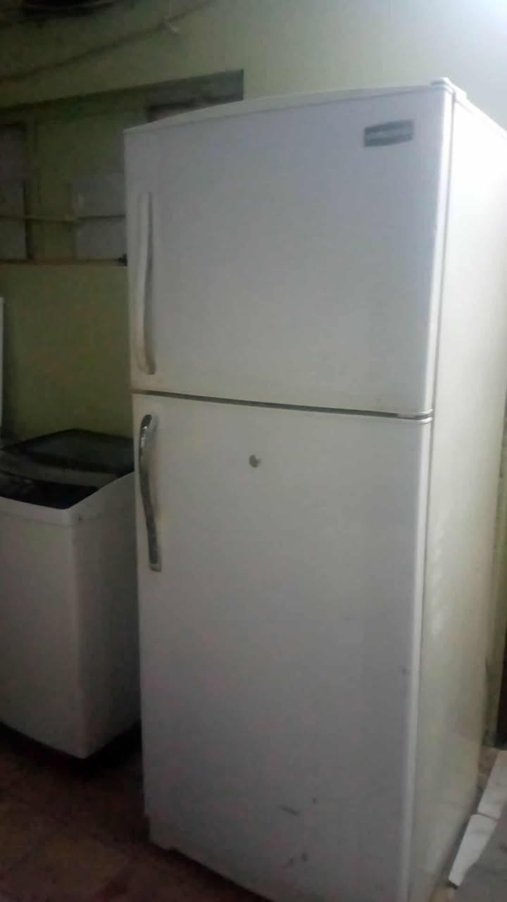 ثلاجة حجم كبير كونكرت نظيفه ماداخله تصليح


**إذا كنت صاحب هذا الإعلان وتريد حذفه لأي سبب، رجاءا أرسل رسالة إلى الدعم الفني**