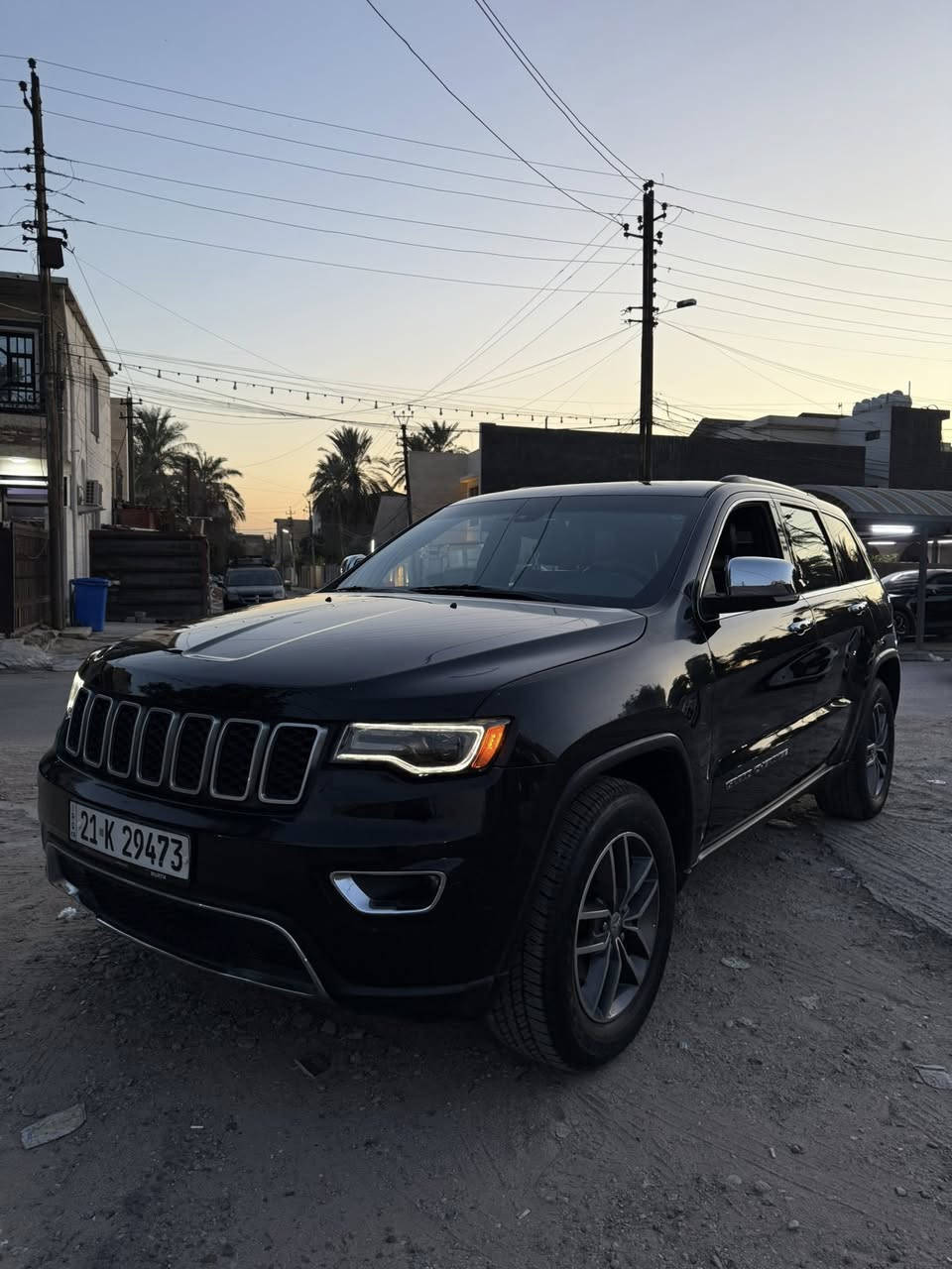 السلام عليكم  جيب لمتد 2018 فول مواصفات ماشية ٤٠ الف ميل فقط. صور الحادث والسونار حديث مرفوق بالصور سيارة مكانها بغداد 
سعر ٢٥٥ وبي مجال بسيط 
***********
