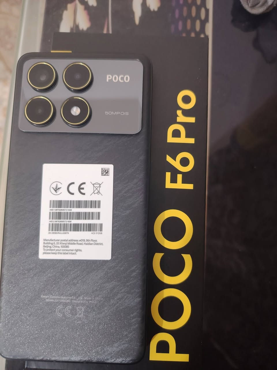 السلام عليكم شباب.. متوفر جهاز Poco F6 Pro بنظافة كارتون (أخو الجديد تماماً)، استخدام 4 أشهر فقط، بدون أي شخط أو خدش نهائياً (مابي أي زلغ).
السلام عليكم شباب.. متوفر جهاز Poco F6 Pro بنظافة كارتون (أخو الجديد تماماً)، استخدام 4 أشهر فقط، بدون أي شخط أو خدش نهائياً (مابي أي زلغ).
### ⚙️ المواصفات الفنية المتميزة:
 * الذاكرة والتخزين: 512 جيجابايت (مساحة عملاقة) مع رام قوي جداً لإدارة الألعاب والمهام الثقيلة بدون أي تعليق.
 * المعالج: Snapdragon 8 Gen 2 (أداء كارثي في ببجي والألعاب الثقيلة وثبات فريمات عالي).
 * الشاشة: شاشة AMOLED بدقة 2K فائقة الوضوح مع تردد 120Hz (سلاسة تامة بالاستخدام).
 * الشاحن الخارق: يدعم الشحن السريع المجنون 120 واط (يشحن الجهاز بالكامل بلمح البصر).
### 📦 الملحقات وحالة الجهاز:
 * الجهاز مكفول كفالة عامة (ضمان رسمي شغال).
 * يأتي مع كامل ملحقاته الأصلية (الكرتونة الأصلية + الشاحن الأصلي الـ 120 واط + سلك الشحن + دبوس الشريحة).
 * فحص البطارية في النظام يعطي حالة: Good (ممتازة وجاهزة للشغل الشاق).
### 💵 السعر:
 * السعر قفل: 525 ألف دينار (سعر نهائي وغير قابل للتفاوض، رجاءً وبدون إحراج، السعر مناسب جداً مقارنة بنظافة الجهاز والملحقات).
📍 الموقع:( اثار بابل _برنون: بابل  ) مع إمكانية الفحص والتسليم المباشر.
📥 للمهتمين والشراء المباشر، يرجى المراسلة على الخاص او التواصل على واتساب او الاتصاعلى الارقام التاليه :
9647765826732+
9647819524004+


**إذا كنت صاحب هذا الإعلان وتريد حذفه لأي سبب، رجاءا أرسل رسالة إلى الدعم الفني**