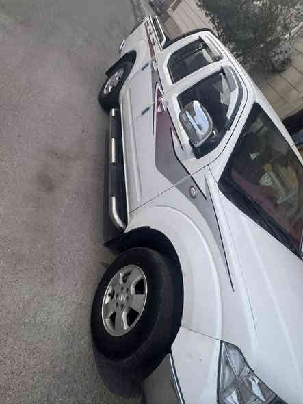 نيسان نيفارا 2014 
مكفوله ما عدا ملاحضات بسيطه 
السعر 118 
***********
