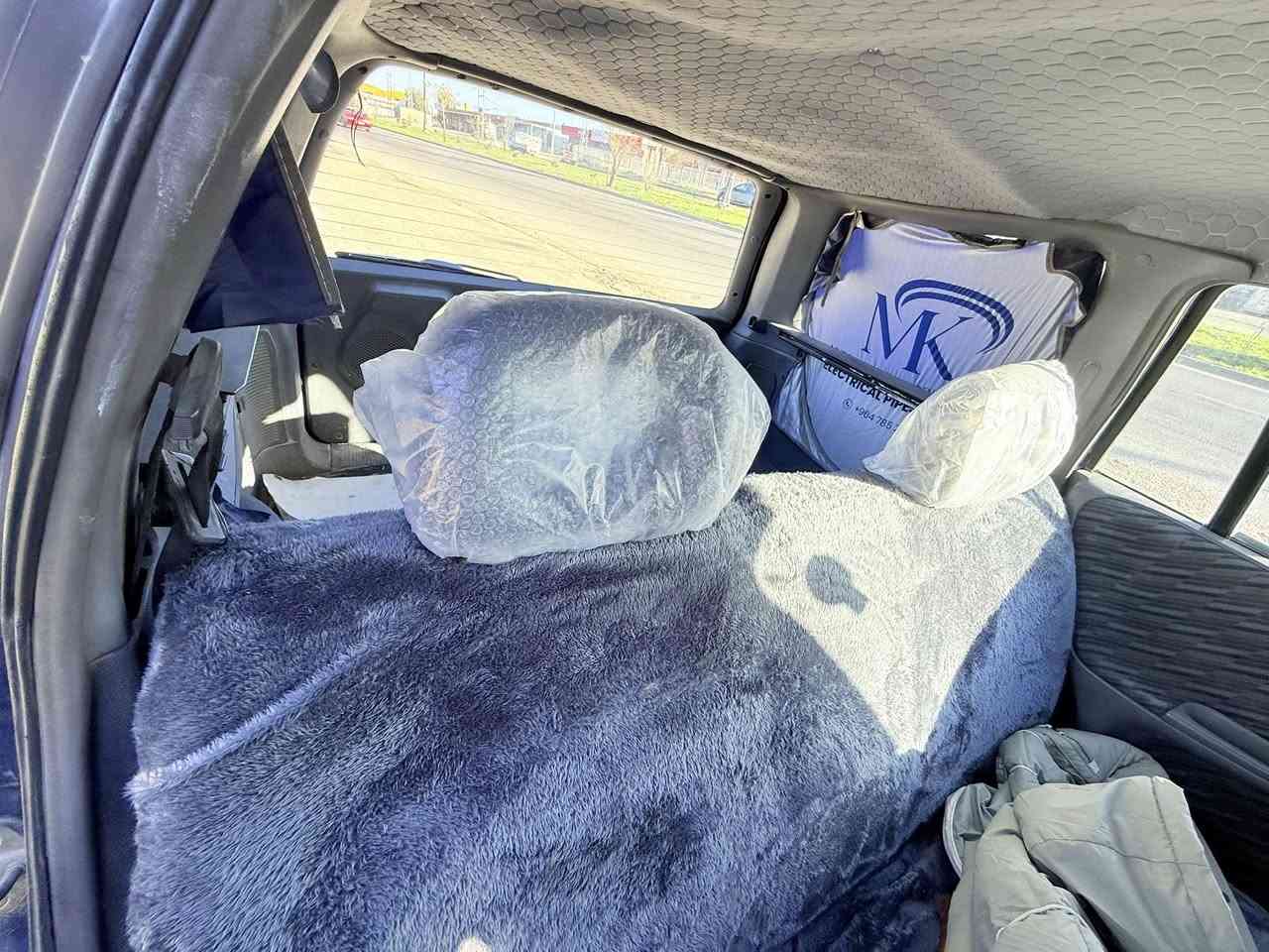 سلام عليكم    …اوبل استرا ستيشن موديل ١٩٩٢ كير عادي محرك ١٦ قايش كبير سنوي جديد حتا ٢٠٢٧ بطاقه بنزين كامل مشروع وطني سنوي تحول دقيق   اخل جديد لون نيلي ضربه خفيف شرط كير و محرك لا صرف لا بخار مكان كركوك رقم تلفون *********** سعر تعال خاص
