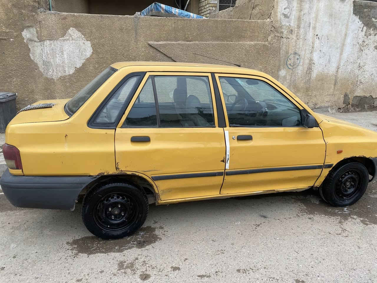 السلام عليكم 
سايبا موديل ٢٠١٢ للبيع
السيارة بسمي
صفر هيئة وغرامات
الصدر قبل اسبوع مسوي كامل
المحرك لا تنقيص ولا تبخير
السيارة كاملة مباشر للشارع
السعر ٢٤ $

لتفاصيل اكثر 
‏***********qa
