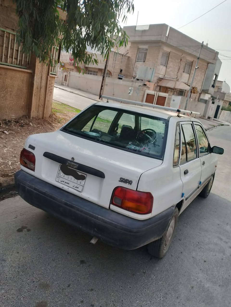 الموقع: الموصل – الجانب الأيمن / مشيرفة
السيارة بحالة جيدة وجاهزة للفحص بيها كابون بانزين 
السعر و للتواصل: ***********
