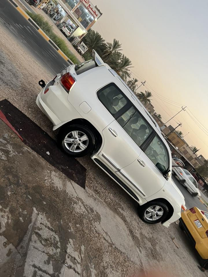 لاندكوز ٢٠٠٨ ماشيه ٢٠٠اصل كفاله سياره سونر مرفق
مروس باعله ***********
