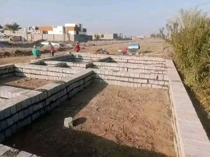 أسلام عليكم
كادر بناء متفرق 

تكعيبه+بيت +ممشه+حايط+بيتونه+ستاره+منهوله

اي شي يخص البناء نشتقلو

***********
