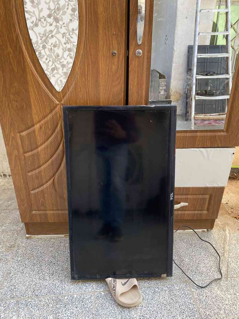 للبيع
كنتور
شاشة ٣٢
سرير
مكتبة

***********
