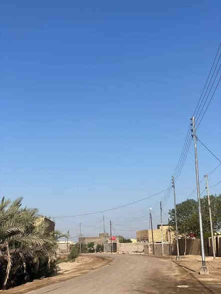 🏡 للبيع مزرعة وبيت مميز جداً

📞 للاستفسار: ***********

📍 الموقع: بعد تقاطع حي الفرات بمسافة قصيرة – طريق السنية السياحي
📐 المساحة الكلية: 650 متر مربع
🏗️ مساحة البناء: 250 متر مربع
🌳 المتبقي: حديقة مشجرة ومسيجة بالكامل

✨ المواصفات:
• غرفتان وصالة واستقبال
• مطبخ وصحيات داخلية وخارجية
• كراج وحديقة جميلة
• بناء طابوق درجة أولى + سيراميك + كهرباء درجة أولى
• ملبوخ من الخارج وتشطيب ممتاز جداً

🚰 الخدمات:
• تبليط
• ماء إسالة + ماء سقي
• كهرباء وطنية + مولد
• شارع كامل الخدمات
• موقع راقٍ وهادئ
