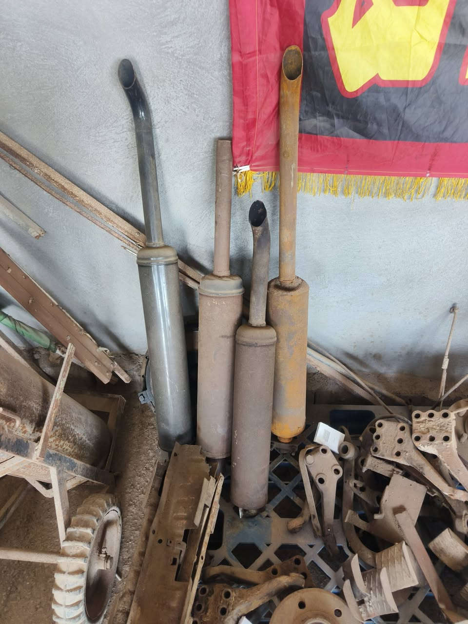 السلام عليكم توجد كافت انواع الأغراض العنتر المكان كوت شيخ سعد  الاستفسار هنا  ***********
