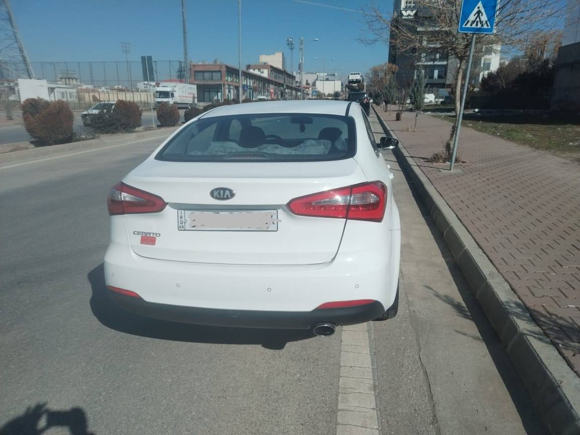 سيراتو 2016 خليجي
فتحه
تحكم كير ستيرن
بيها  نص جملغ  بدون دواخل
رقم ***********
وتساب ***********
سعر 133
