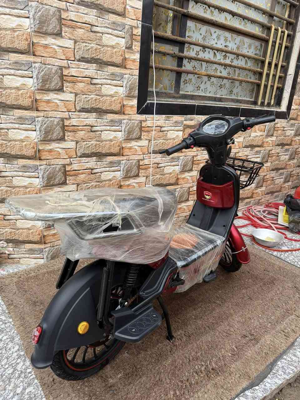 السلام عليكم دراجه للبيع حجم 20 موديل 2025 5 بطاريات دراجه كلش نضيفه استعمال قليل كلش مضمومه بالبيت لآ مصلحه ولا بيها اي عطل فقط التاير الوره مبنچر تصليحه سهل كلش السعر 550 العنوان البصره قضاء ابي الخصيب البهادريه 
الرقم /***********
