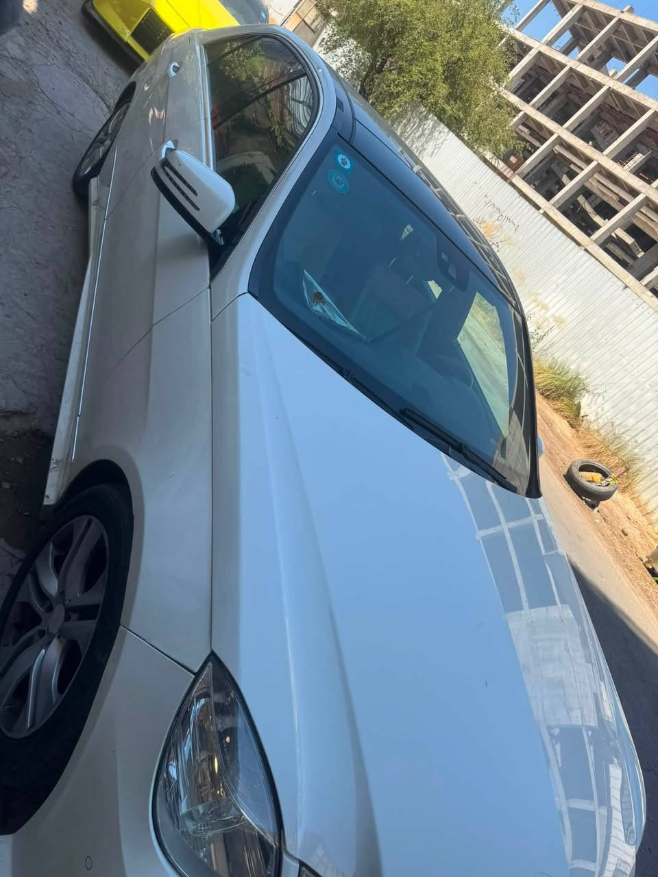 للبيع E350
موديل 2010 ماشيه 150 
استيراد خاص 
كفاله عامه بدون حادث بدون صبغ
فول مواصفات للاخير :
بانوراما 
كشنات جلد كشنات تدفئه
تبريد قطعتين 
كامره حساسات 
لايت زينون داينمك بلادي 
برده خلفيه كهرباء
صندوك كهرباء 
السياره بلاديه ونظافه فول
رقم بغداد الجديد بأسمي 
السعر 19 ونص بيهة مجال بسيط للجاد
للاستفسار عالرقم ***********
