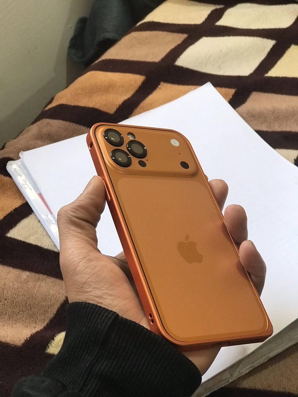 سلام عليكم اقره المنشور قبل مراسله))
ايفون 12 برو ماكس 
ذاكرى 128
كامرات 👍🏻
فيس ايدي شغال👍🏻
هزاز شغال👍🏻
تكنيك اتصال شغال👍🏻
بطاريه بلاديه انسه صرف 83👍🏻
 ((((تلفون مبدل قفط شاشه اصليه))))نضافته كدام عينك فول فقط فطر خفيف بل ضهر وتجي تفتح غلاف وتشوفه كدام عينك ومبدل فقط شاشه اصليه ((فيس ايدي شغال)) تلفون على وضع لبلاد كلشي شغال بي وشرط الفحص المايشتري رجآ ليدخل فقط الشراي يتصل ويدلل السعر 390 وبي مجال حك الجيه مكاني بغداد بسمايه رقم ***********
