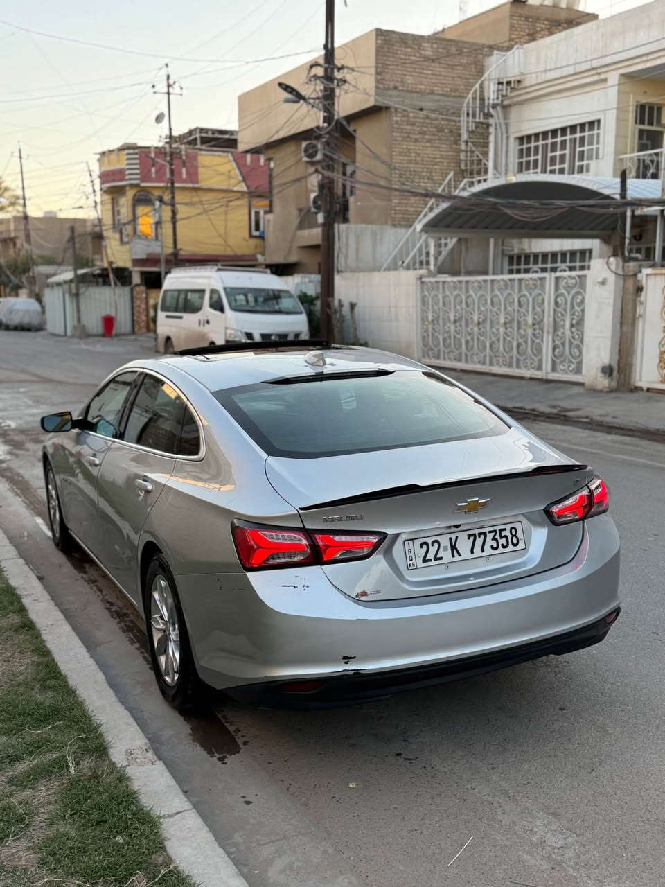 السلام عليكم 
ماليبو 21 
 فول موصفات lt2
ايرباك برده فقط 
دركه دشبول سليمات
مراوح راديتر ع وضع الشركه
ماشيه111 قابل للزياده
موصفات السياره
بانوراما
شاشه جبيره
نظام كار بلي بلوتث 
دكمه اوتو ستوب 
بجم لد زنون عالي ناصي
لد نهاري
تشغيل بصمه
تشغيل عن بعد
تبريد قطعتين
 تبريد منفصل مناخين
بك لايت لد طياره
سبايدر صندوق اسود
كشنات هيتر
كشن سائق كهرباء 
تحكمات ستيرن
كروز سرعه 
ستيرن فوليوم
مرايا كهربائيه
لايتات أوتو
نظام car play + Android + نظام Gps
مسجل Aux USB Bluetooth Cable 
ويل كب 17 شركه

صور الحادث موجوده باب مبدل بلاد  بدون صبغ وجاملغ نفسه معدل بارد
 وهنا بلعراق  
البنيد صبغ 
يعني قطعه وحده صبغ بيها 
سعرها 119&بيها مجال بسيط 
مكاني بغداد سبع ابكار
*********** بغداد, العراق
