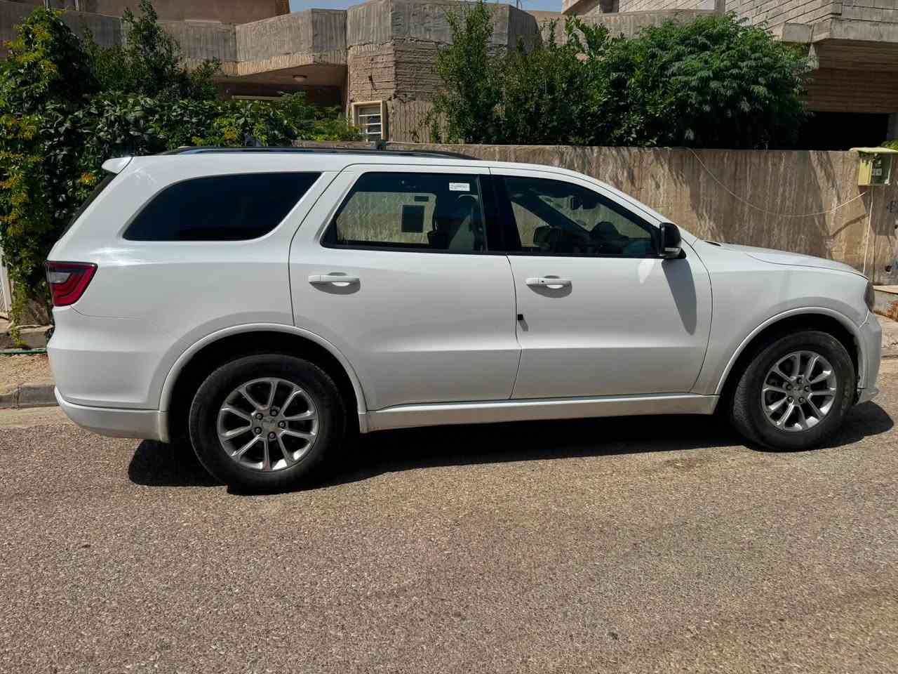 للبيع موديل ٢٠١٦ اعلى مواصفات ٦ سلندر بيها قطعتين ***********
