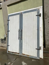 باب براد عازل للبيع العنوان بغداد 07780143276