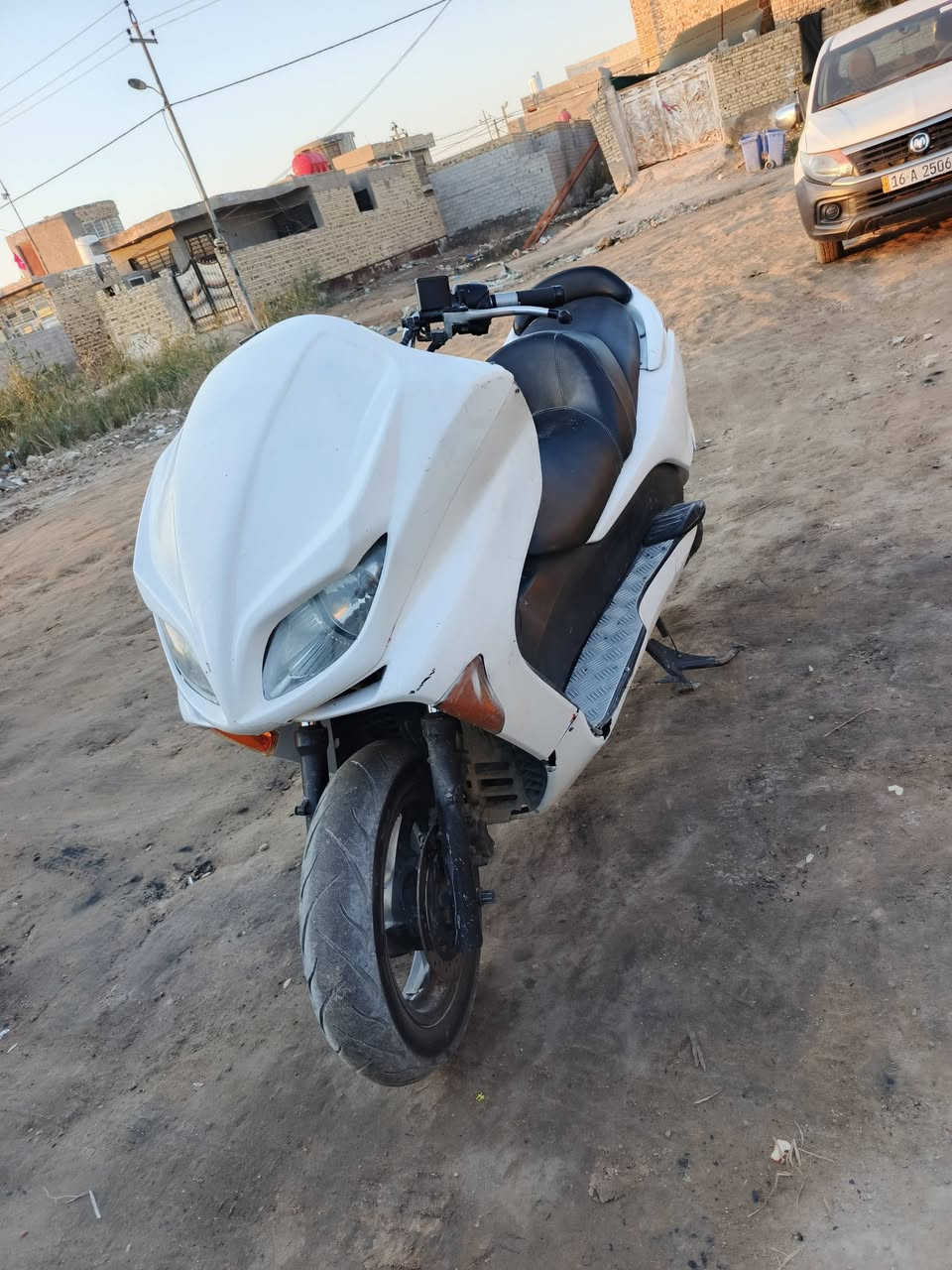 سلام عليكم فورزه0/9البيع سعر ب600وبيهه مجال الشراي هاذا رقمي واتساب *********** او مراوس اربعه گير كامله
