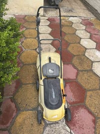 ماكنه ثيل شغاله  سعر 100  وبي مجال بغداد مكاني 07721017679