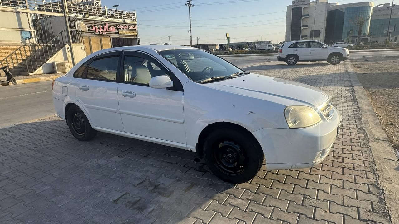 اوبترا 2011  واسط …  مكانها الكوت بـ 70  بيها مجال حك الجيه تجي تفحص وتشوف بعينك ***********
