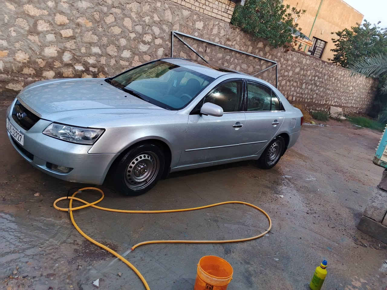 السلام عليكم سوناتا للبيع موديل 2007 سته سلندر مصبوغه جماليه مكفولوحداديهه من ضربه وكص ونقل جثه جاهزه ع اول حبايه من گير ومكينه بيها فقط صوت رواجز اول ماشغلها السعر 98 وبيها مجال قليل عنوان نجف كوفه براكيه  رقم التلفون ***********
