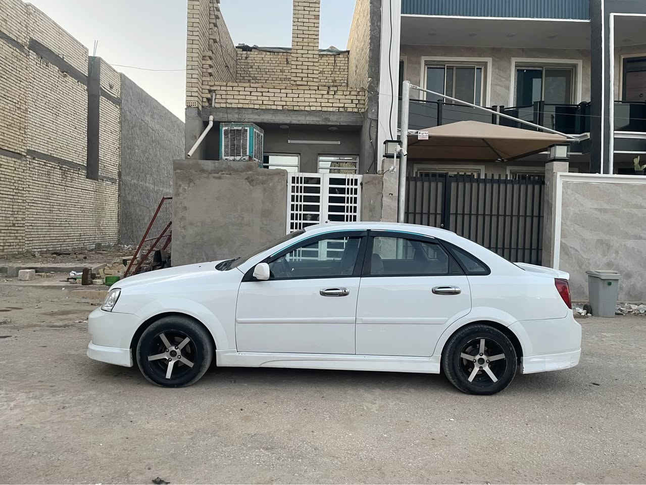 اوبترا 2011  خليجي 
ابيض 
رقم ديالى خصوصي باسمي
تحويل مباشر 
سونار مرفق 
كير محرك تبريد بحالة جيدة
ترايها وين ميعجبك 
شاشة جبيرة ابل كار بلي واندرويد اوتو 
السعر 68  وبيها مجال 
مكانها بغداد الدورة 
التواصل ومتوفر واتساب
*********** بغداد, العراق
