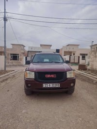 من رخصه الأدمن سياره GMC انفوي موديل 2004 (ملاحضه السياره 7 راكب الشاص...