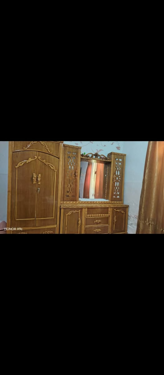 بعده جديده نظافه كدام العين السعر 650 العنوان ناحيه القياره ***********
