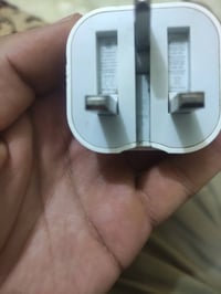 شاحن ايفون 13 برو • اصلي • ٢٥وات