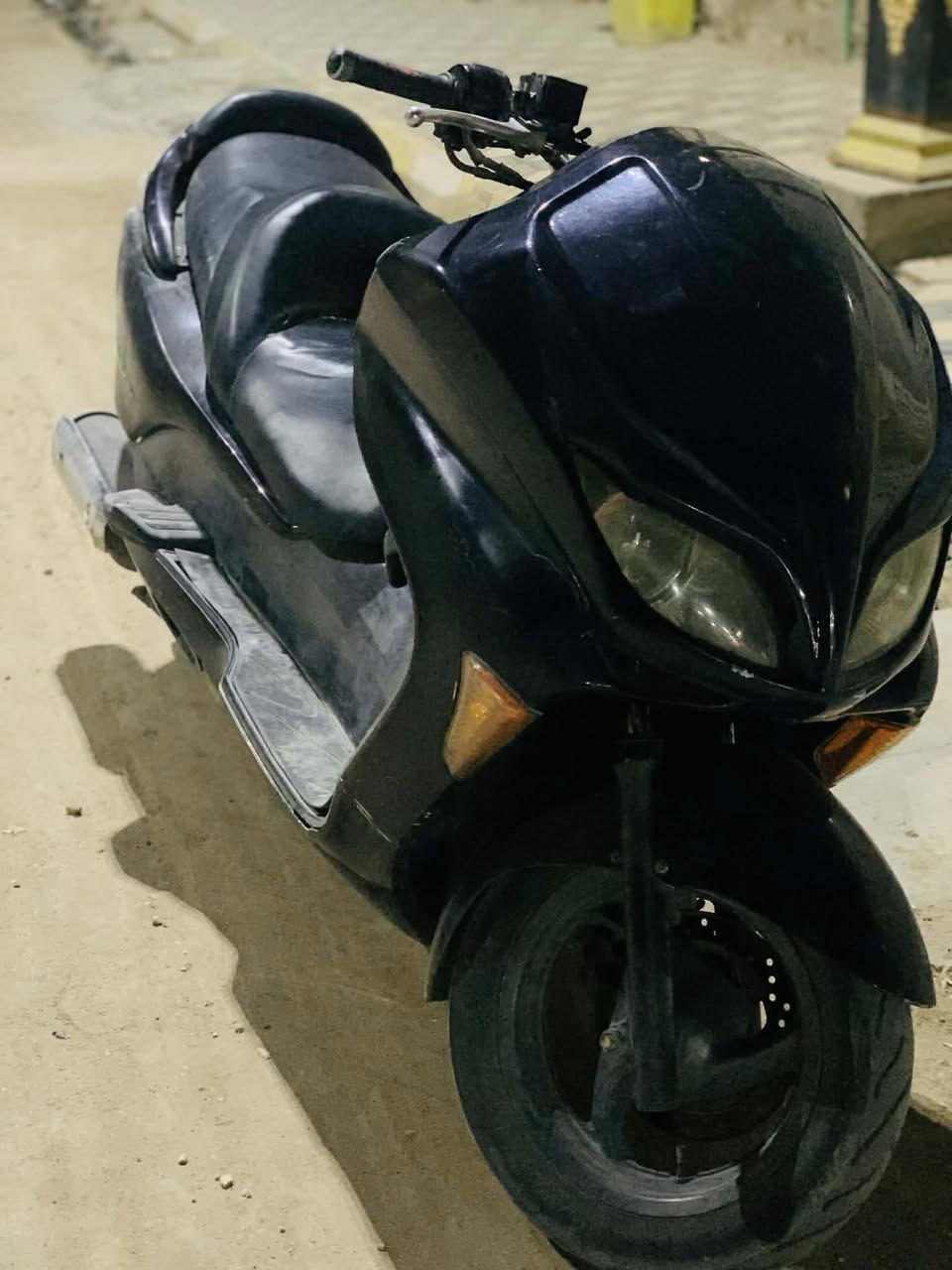 سلام عليك دراجه فورزه. 0.  8 محدثه مجمم ٩ ما مفتوحه ابد مكينه خيرر من الله ب مشي. شرط ١٣٠ ترايك كرهبايتها شغاله كلها بصمه دراجه ما نقصها اي شي. جاملغ الخلفي موجود السعر ٦٠٠ وبيها مجال قليل او مرواس. ب ٤ كير يراني


**إذا كنت صاحب هذا الإعلان وتريد حذفه لأي سبب، رجاءا أرسل رسالة إلى الدعم الفني**