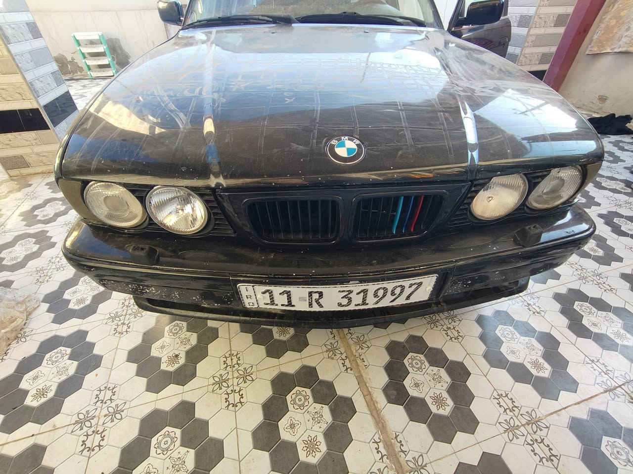 السلام عليكم سياره للبيع 525مسكر فانوس 60وبيها مجال رقم بغداد موديل1991
***********
***********
