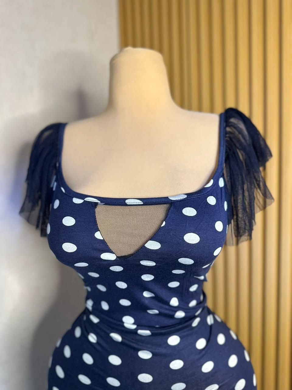 شلحة نسائي ✨
خامه فانيله زبده
قياس M_L_XL_XXL
متوفره بهل لون فقط

______________________

للحجز والاستفسار يرجى مراسله الصفحه
رقم هاتف واتساب ***********
توصيل بسماية 1000
بغداد 5000
محافضات 6000
يوجد دفع عن طريق الماستر كارد ✅💵
