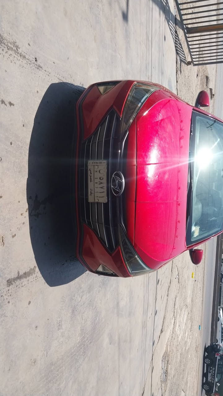 سلام عليكم سيارة الانترا وارد أمريكي موديل ٢٠٢٠ كير at ماشي ٩٤ حادث هذا واضح بالصورة وصار بيه بالعراق ربع جاملغ الخلفي الاتصال *********** سيارة جديدة
