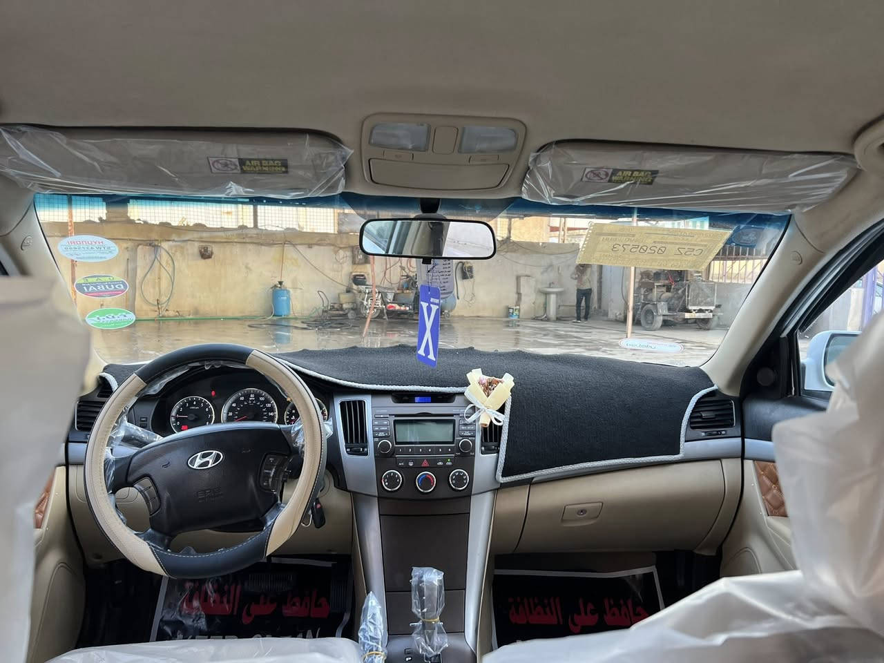 السلام عليكم من رخصت الادمن سوناتا ٢٠٠٩امريكي مصبوغه عام جماليه فقط بدون ضربه السياره جاهزه من كلشي صدر تخم تاير كير مكينه تبريد كله جديده رقم جديد السعر ١٠٥ وبيه للاستفسار اتصل *********** موقع السياره الانبار قضاء هيت
