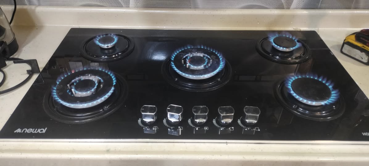 بمناسبة قدوم شهر رمضان المبارك 
تعلن ورشه متنقله للتصليح  
#صيانةـالطاباخات 
***********
